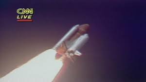 Explozia navetei spațiale challenger la puțin timp după decolare. Reportage L Explosion De La Navette Challenger La Minute De Verite Paperblog