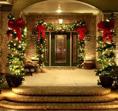 One of the best things about the summer months is being to enjoy time outdoors, but staying closer to home will be the reality for many of us this summer. Christmas Home Decor Outside Christmas Decorations Decorating With Christmas Lights Outdoor Christmas Decorations