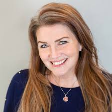 Deborah Bainbridge's Instagram, Twitter & Facebook