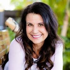 Darlene Phipps's Instagram, Twitter & Facebook