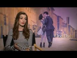 A romantic comedy centered on dexter and emma, who first meet during their graduation in 1988 and proceed to keep in touch regularly. Anne Hathaway And Jim Sturgess Interview For One Day Youtube