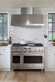 4 Kitchen Color Schemes To Try With Stainless Steel Appliances Home Decor Kitchen Interior Design Kitchen Kitchen Remodel