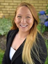 Bernadette Wilcox's Instagram, Twitter & Facebook