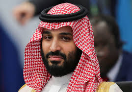 غادر خاشقجي السعودية في سبتمبر 2017، وكتب بعد ذلك مقالات صحفية انتقد فيها الحكومة السعودية.15 انتقد خاشقجي بصورة كبيرة ولي العهد السعودي محمد بن سلمان، والملك سلمان بن عبد العزيز.16 وكذلك عارض التدخل العسكري في اليمن.17. Ù‚ØªÙ„ Ø¬Ù…Ø§Ù„ Ø®Ø§Ø´Ù‚Ø¬ÙŠ Ù…Ø­Ù…Ø¯ Ø¨Ù† Ø³Ù„Ù…Ø§Ù†