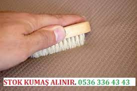 Nemli bez ile yüzeyi silin. Koltuk Yikama Makinasi Kadife Kumas