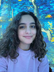 Laura Fiske's Instagram, Twitter & Facebook