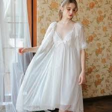 Namun, ternyata bukan kenyamanan saja yang dicari oleh wanita. 10 Pilihan Model Baju Tidur Untuk Wanita