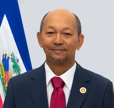 Quetony SAINT-VIL, auteur sur MIROIRINFO