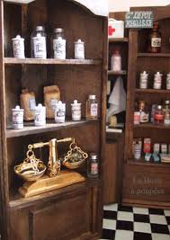 Pharmacie Herboristerie La Boite A Poupees Vitrine Miniature Apoticaire Pharmacie