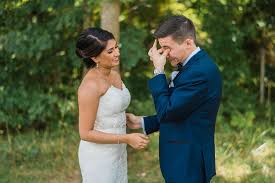 Of course, it does not happen in a literal sense but therefore, you should have a thorough discussion with the couple and ask them how the photoshoot must go. Sample Wedding Timeline With First Look Mason Photography