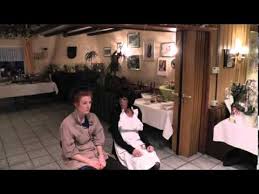 Die goldene hochzeit feiert man meist im großen kreis mit all seinen freunden und verwandten. Hochzeit Loriot Kaputter Fernseher Sketch Youtube