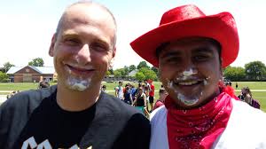 Amy Eberhard Leeke (@AKLeekeable)