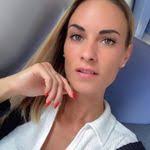 Van Bueche's Instagram, Twitter & Facebook