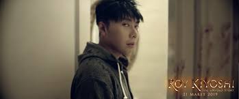 Roy (roy kiyoshi), yang punya kemampuan berinteraksi dengan makhluk gaib sangat frustrasi ketika rani adiknya diculik setan. Roy Kiyoshi The Untold Story