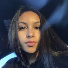 Desirae Gonzales's Instagram, Twitter & Facebook