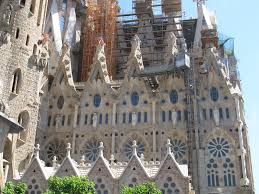Conocer la sagrada família como nunca te la han contado y comprar las entradas al ✅ mejor sáltate las colas y visita sagrada família, conoce los rincones más emblemáticos, las distintas. La Sagrada Familia What To See In Barcelona