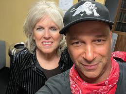 Spectacular night in SF paying tribute to the Queen of Folk Music  @joancbaezofficial! Incredible line up stacked with legends @jacksonbrowne  @bonnieraittofficial @rosannecash @emmylouharrisofficial @missmargoprice  @tajmahalblues @lucinda_williams ...