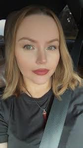 Maia Willis's Instagram, Twitter & Facebook