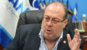 Marco Fortín exige indemnización por $60,000 a ANDA