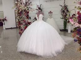 Outlet heißt nicht fehlerhafte ware sondern brautkleider aus der vergangen kollektion in großer auswahl zu sehr attraktiven preisen. Outlet Center Prinzessin Brautkleid Korsage Full Facebook