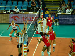 تسعى رابطة الدوري الإنجليزي الممتاز لكرة القدم، إلى تغيير قانون لمسة اليد من خلال مناقشة الأمر مع المجلس الدولي الذي يسن قوانين اللعبة، بهدف إنهاء قرارات مثل الواقعة. Ù…Ù„Ù Tur Fra Evc 2009 Poland Jpg ÙˆÙŠÙƒÙŠØ¨ÙŠØ¯ÙŠØ§