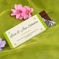 Sie mag süßigkeiten, deshalb bekommt sie zum geburtstag viel schokolade. 100g Vollmilchschokolade Als Gastgeschenke Zur Hochzeit Mit Ornamenten Ihren Namen Datum Und Wunsc Geschenke Schokolade Bedrucken Kleines Dankeschon Geschenk