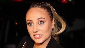 Cumpleaños de Rocío Flores: 29 años y una cuenta pendiente