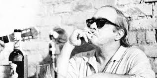 Letras de músicas de vinicius de moraes como 'receita de mulher', 'soneto de fidelidade', 'samba da bênção', 'poema enjoadinho', 'o relógio', 'a porta' e mais músicas para ouvir! Acervo Digital Vinicius De Moraes Reune Vasto Material Do Poeta