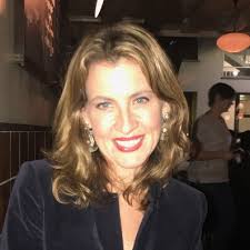 Very proud of our team who did an incredible job launching our first  skincare tool, the Plump Up Microneedle ✨ This launch was all about  bringing the clinic into your bathroom, so