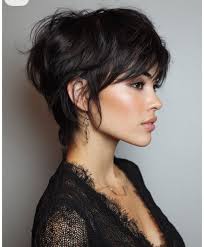 Women's haircut recommendations at Fine Lines salon