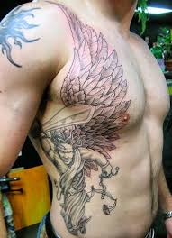 (justitia) on we heart it, your everyday app to get lost in what you love. Coole Schwarzweisse Antike Gerechtigkeit Statue Mit Flugeln Tattoo An Der Seite Tattooimages Biz