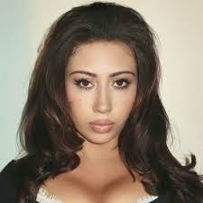 Monique Marrufo's Instagram, Twitter & Facebook