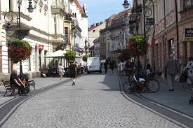 Urzędy poczty polskiej w pobliżu miejscowości nowy sącz! Nowy Sacz Miasto Miliarderow I Ubogich Mieszkancow Tak Nas Widzi Polska Cala Nowy Sacz Milonerzy Zarobki Sadeczanin Info