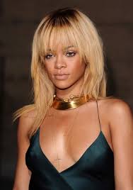Pin By Stefani On Rihanna Rihanna Blonde Hair Rihanna Blonde Rihanna Hairstyles