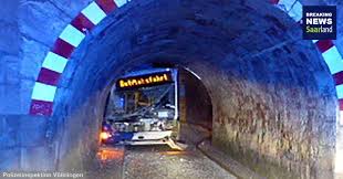 Check spelling or type a new query. 80 000 Euro Schaden Busfahrer Kracht In Zu Niedrigen Tunnel Breaking News Saarland
