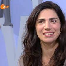 Join facebook to connect with dana grigorcea monioudis and others you may know. Dana Grigorcea