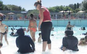 Burkini Les Piscines De Grenoble Fermees Jeudi Le Parisien