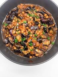 Maghmour Is A Delicious Lebanese Eggplant Vegan Dish Made With Eggplants Tomatoes Onions And Chickpeas It 39 S The Eggplant Recipes Recipes Veggie Recipes