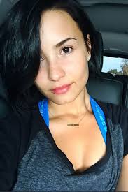 Celebs Who Look Amazing Without Makeup Demi Lovato Celebs Without Makeup Demi