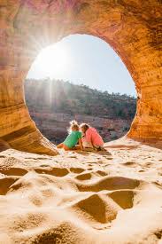 Exploring Moqui Caverns, Kanab, UT