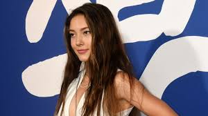 Currently one of the youngest competitors in the fis freestyle ski world cup, eileen has won multiple championships around the. Gu Eileen Becomes First Naturalized Chinese To Win International Gold Cgtn