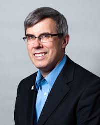 Filmmaker Explores Deceptive Army Unit During White Fund Lecture