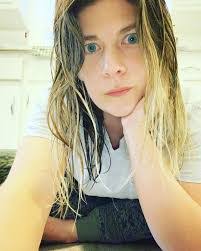 Jenny Youngs's Instagram, Twitter & Facebook