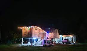 Nama ayam ini diambil dari ciri khasnya yang biasanya hidup di perkampungan. Hati Kampung Rindunya Suasana Malam Raya Di Kampung Facebook