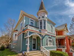 Circa 1881 Victorian Charmer Pendleton Heights Historic Neighborhood In Downtown Kc Welcome Home To 5 Edwardian House Victorian Homes Victorian Style Homes