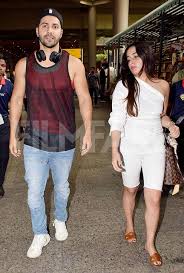 Varun Dhawan And Natasha Dalal Return To Mumbai In Style Filmfare Com Natasha completed her degree in fashion designing from the fashion institute of technology, new york. varun dhawan and natasha dalal return
