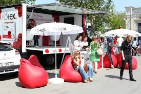 Don T Be Afraid To Change Kotex Roadshow Http Mobiltanitim Com Blog Kotex Roadshow Degisim Kampanyasi Html Street Marketing Roadshow Mobile Library