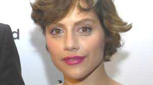 Brittany murphy with her hair curled and then pinned at the back to form a loose and curly bun. Brittany Murphy S Husband Died 5 Months After Her From Similar Causes
