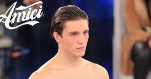 Ibla è la prima eliminata della serata, mentre altri due cantanti vanno al ballottaggio. Amici 2021 Tommaso Stanzani Torna Nel Talent Ecco Quale Sara Il Suo Ruolo Il Giornale D Italia
