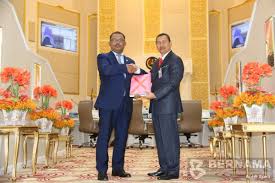 Maybe you would like to learn more about one of these? Bernama On Twitter Ketua Menteri Melaka Idris Haron Membentangkan Bajet Negeri Melaka 2017 Pada Persidangan Dewan Undangan Negeri Melaka Di Ayer Keroh Https T Co 6cvgw37mtt